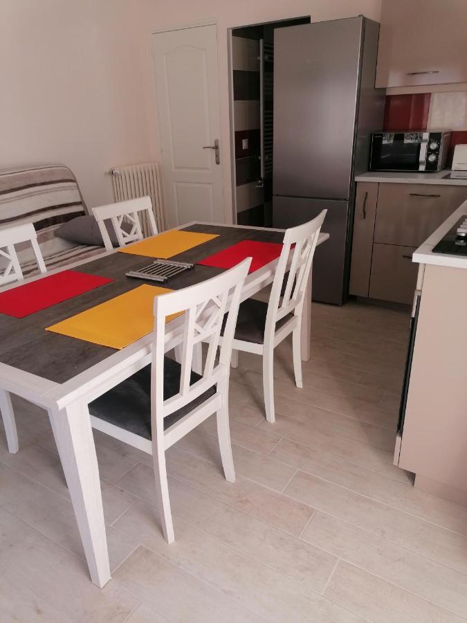 Apartament La Basse-Cour Vic-sur-Cère Zewnętrze zdjęcie